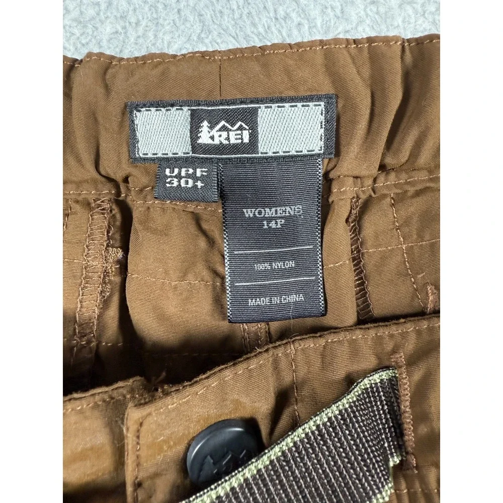REI Brown UPF 30+ 100% Nylon Convertible Cargo Pants with Belt Womens 14 P